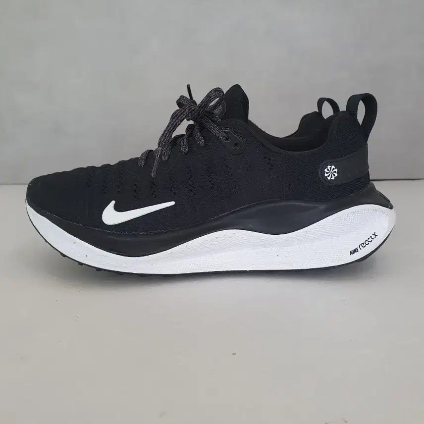 [BUNJANG] Nike ReactX Infinity Run 4 Black White (240) / 나이키 리액트X 인피니티 런 4 블랙 화이트 (240)