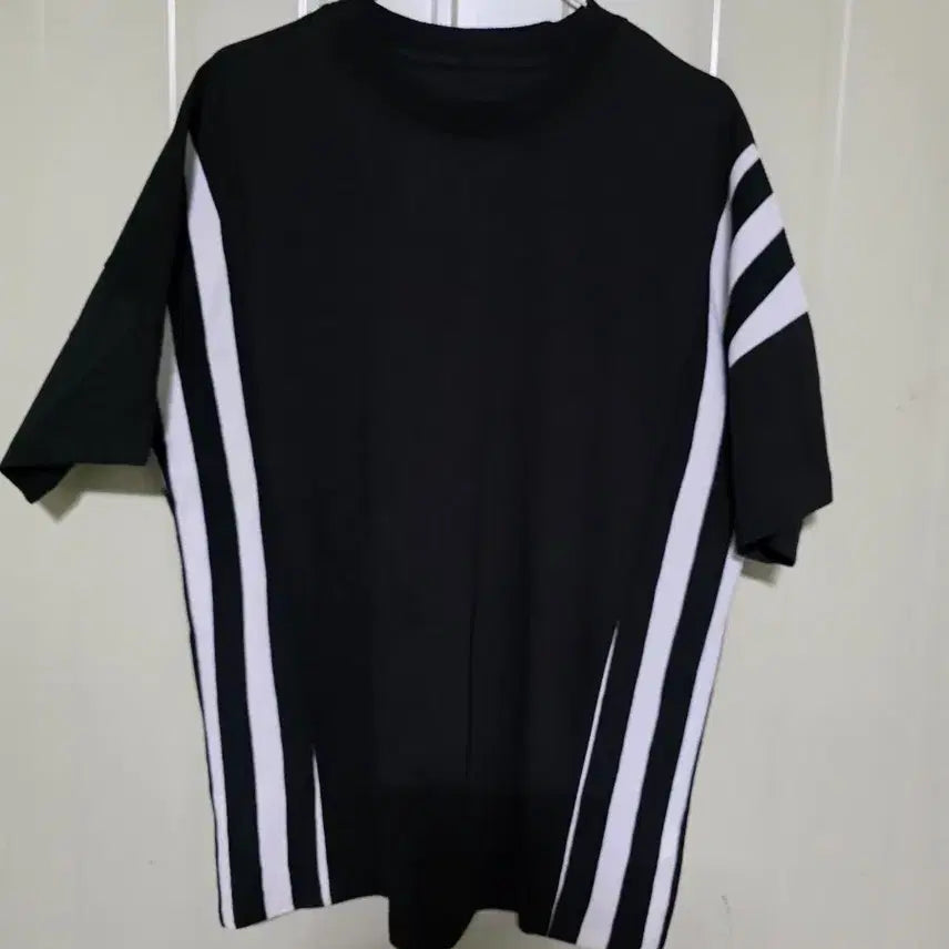 [BUNJANG] System Black Three-Stripe Color-Block Short-Sleeve T-Shirt (Size 95) / 한섬 시스템 반팔 티셔츠 95