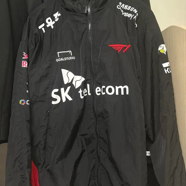 [BUNJANG] T1 2023 Uniform Jacket with Gumayusi Marking (Size S) / 2023 T1 유니폼 자켓 S (구마유시 마킹)