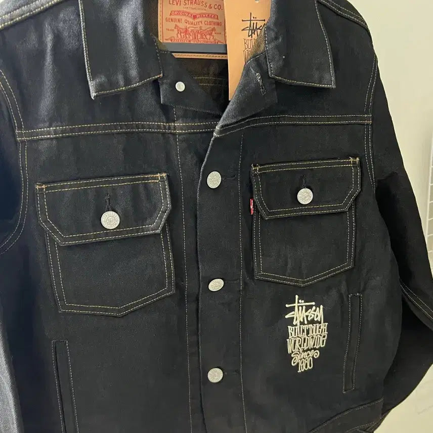 [BUNJANG] Stussy x Levi's Crispy Rinse Trucker Jacket Black / 스투시 x 리바이스 크리스피 린스 트러커 자켓 블랙