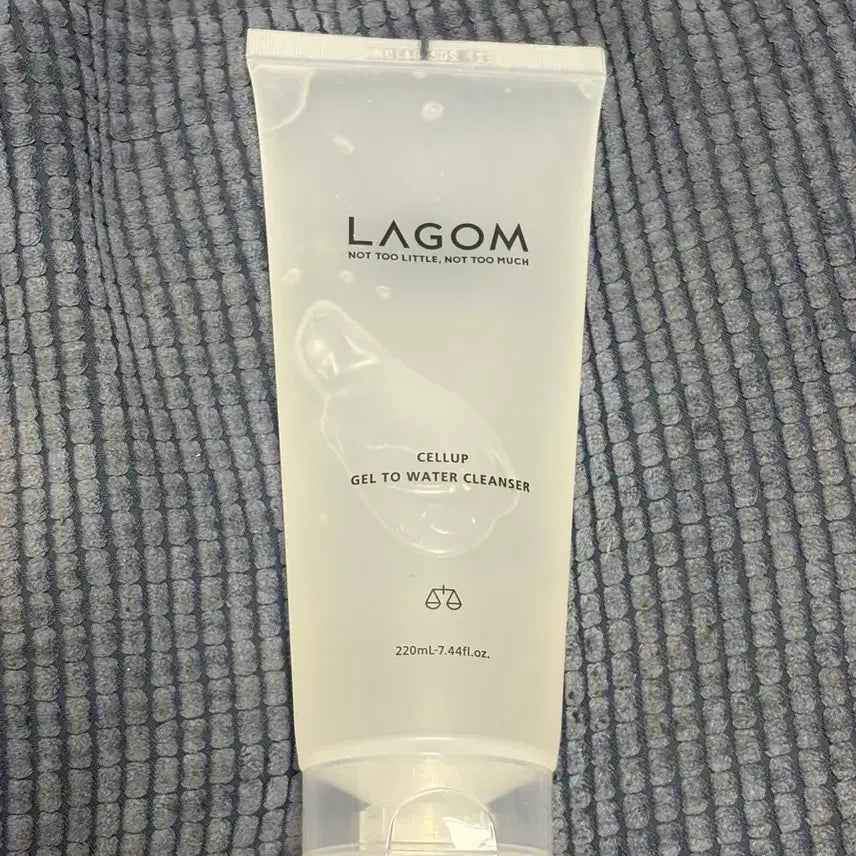 [BUNJANG] LAGOM Cellup Gel-to-Water Cleanser / 라곰 셀럽 젤 투 워터 클렌저