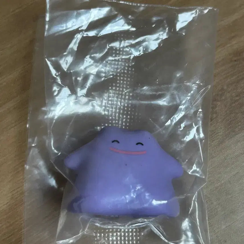 [BUNJANG] Pokemon Ditto Figure / 몬스터볼 아이스 - 메타몽 피규어