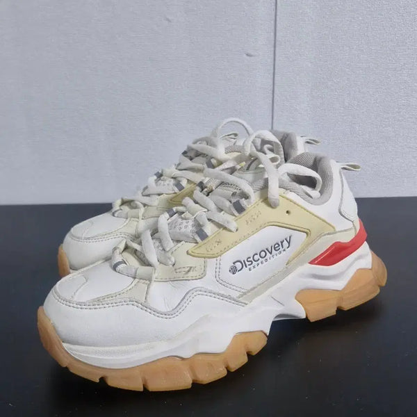 [BUNJANG] Discovery Expedition Sneakers (Size 245) / 디스커버리 에디션 운동화 (245)