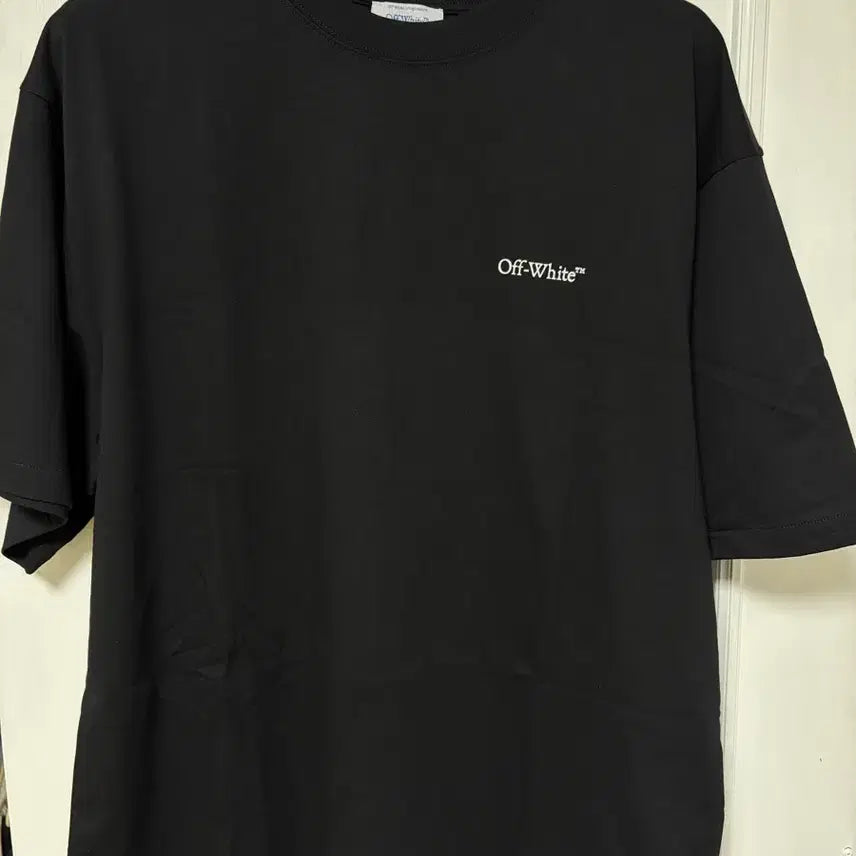 [BUNJANG] Off-White Black Short Sleeve T-Shirt / 오프화이트 반팔 티셔츠 블랙