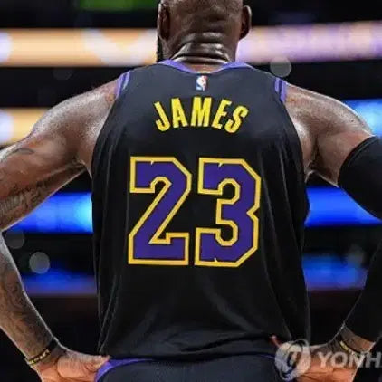 [BUNJANG] Nike LeBron James LA Lakers Authentic Jersey / 나이키 농구 유니폼 르브론 제임스 NBA LA 레이커스 어센틱 저지 44(100사이즈)