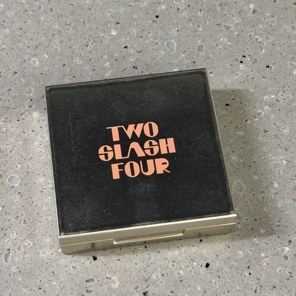 [BUNJANG] Two Slash Four All Over Face Blush Dim Beige / 투슬래시포 블러셔 딤베이지
