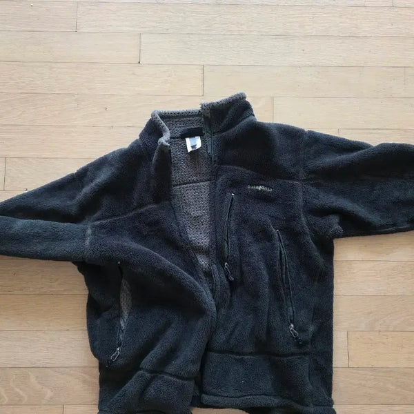 [BUNJANG] Patagonia R4 Jacket / 파타고니아 R4 로덴색상 M