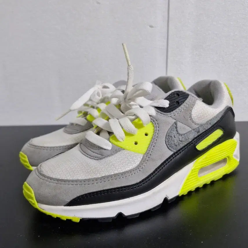 [BUNJANG] Nike Air Max Bolt Shoes / 나이키 에어맥스 볼트(235)