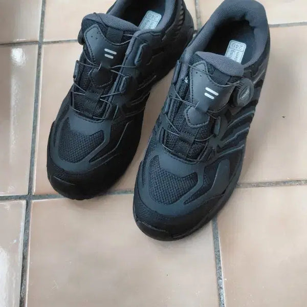 [BUNJANG] Men's Black Hiking Boots Size 240 / 블랙 남성용 운동화 240