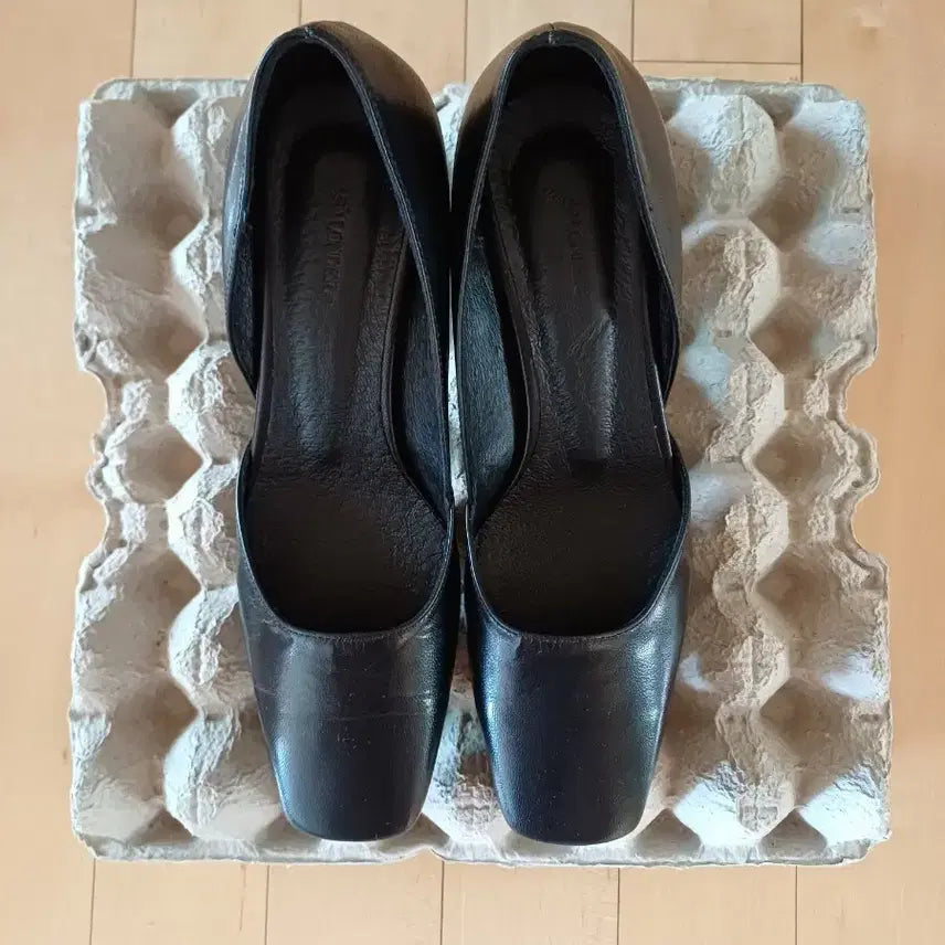 [BUNJANG] Salondeju Essential Square Toe Middle Pumps / 미착용 살롱드쥬 에션셜 스퀘어토 미들 펌프스 36.5 판매합니다