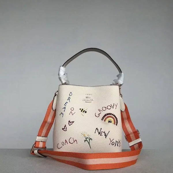 [BUNJANG] Coach Embroidered Bucket Bag / 코치 자수 버킷백