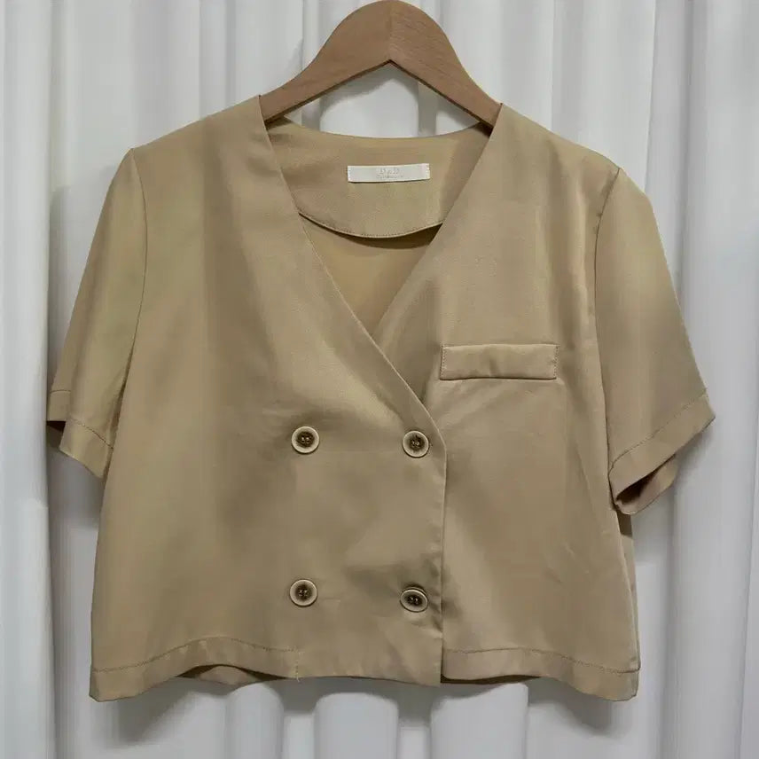 [BUNJANG] Semi-Crop Short-Sleeve Double-Button Jacket Beige / 세미 크롭 반팔 자켓 베이지