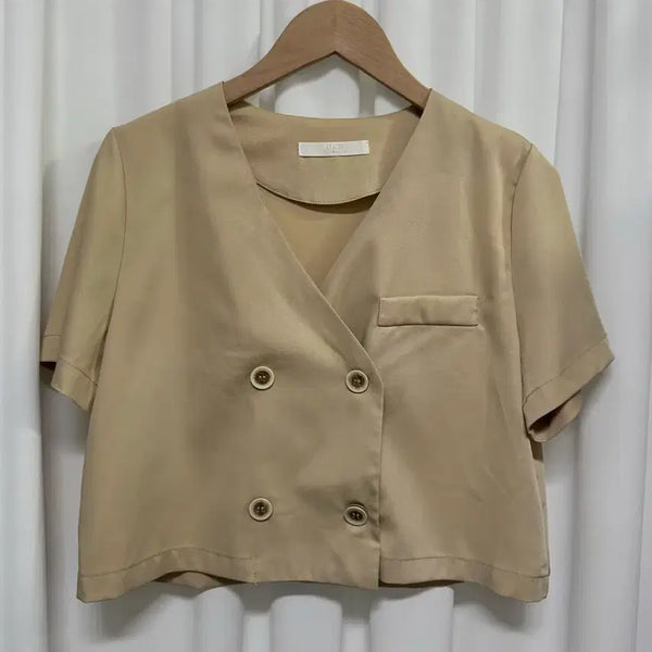 [BUNJANG] Semi-Crop Short-Sleeve Double-Button Jacket Beige / 세미 크롭 반팔 자켓 베이지