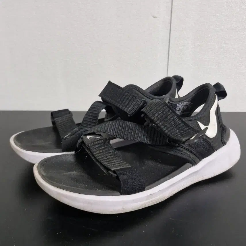 [BUNJANG] Nike Velcro Sandals (240) / 나이키 밸크로 샌들(240)