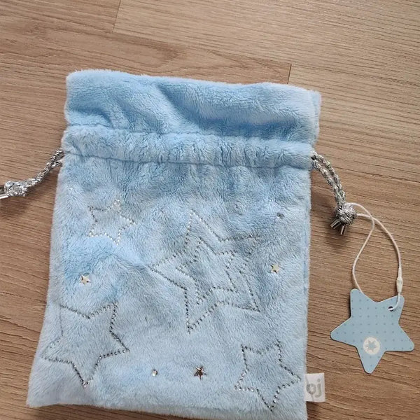 [BUNJANG] Sky Blue Fuzzy Star Embellished Drawstring Pouch / 털 복슬복슬 하늘색 별 조임 파우치