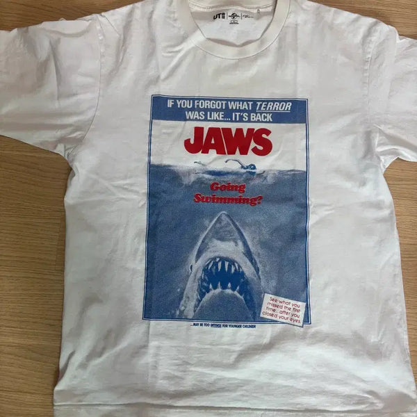 [BUNJANG] Uniqlo Jaws Collaboration T-Shirt / 유니클로 죠스 티