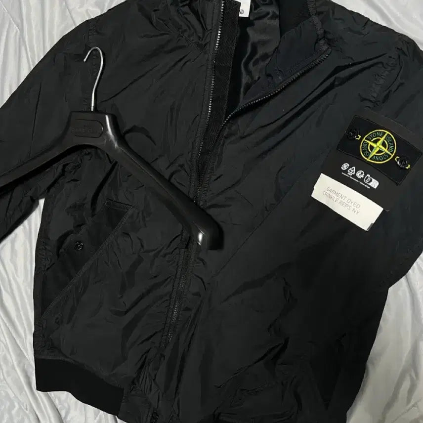 [BUNJANG] Stone Island 26ss Crinkle Raps Jacket Black / [m] 26ss 스톤아일랜드 크링클랩스 바람막이 자켓 블랙