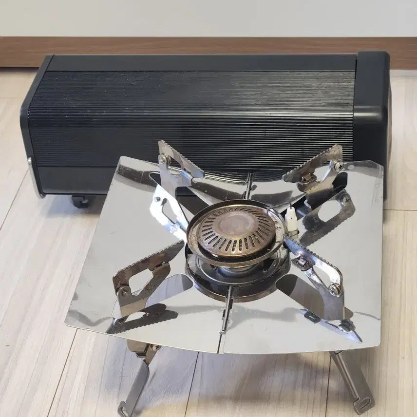 [BUNJANG] Iwatani FORE WINDS Folding Camping Burner Stove / 이와타니 FORE WINDS 폴딩 캠핑 버너 스토브