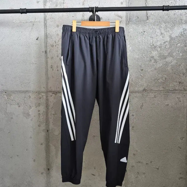 [BUNJANG] Adidas Woven Training Pants Black / 아디다스 우븐 트레이닝 팬츠