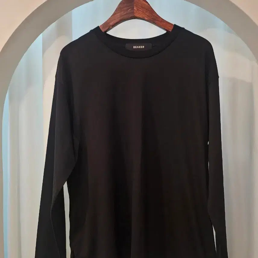 [BUNJANG] Beaker Black Long-Sleeve T-Shirt / 비이커  티셔츠
