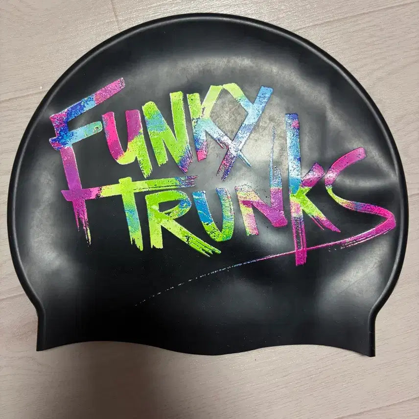 [BUNJANG] Funky Trunks Tag Silicone Swim Cap / 펑키트렁크 태그 수모