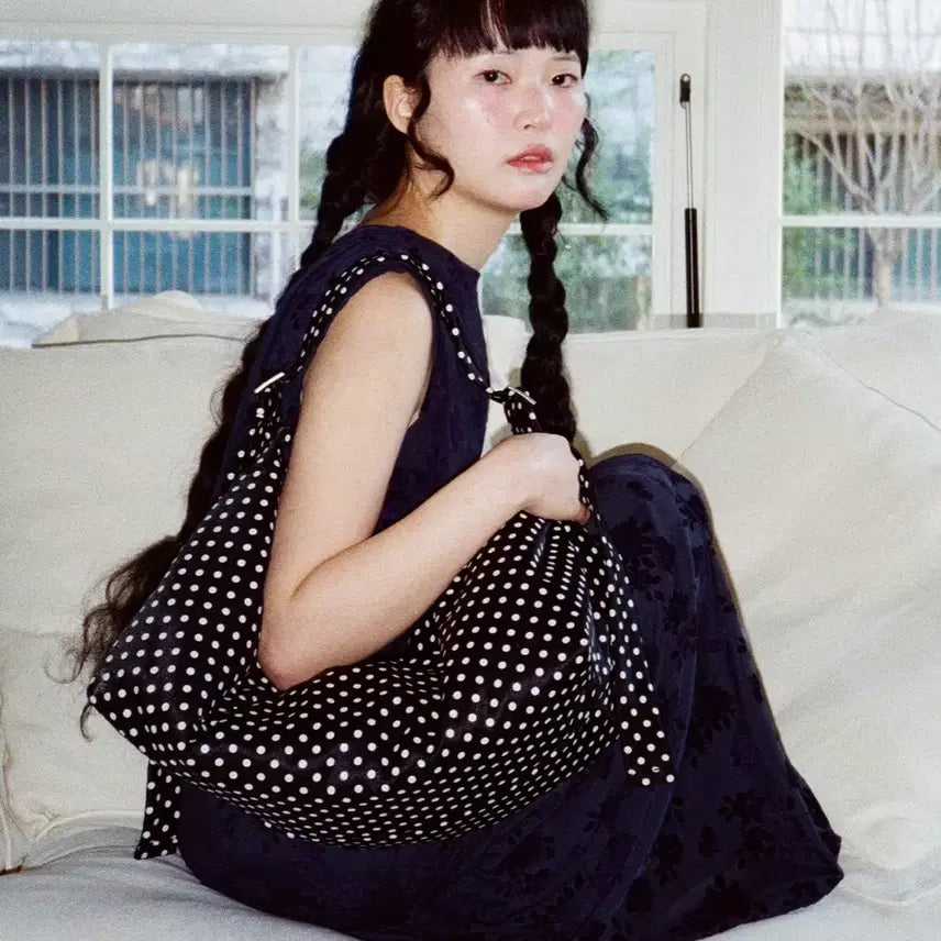 [BUNJANG] Yansisi Dot Boat Bag / 얀시시 도트 보트백