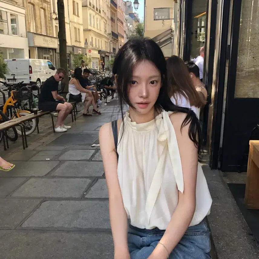 [BUNJANG] Ete Halterneck Blouse Cream / 리즈 홀터넥 블라우스 크림 Ete halter blouse