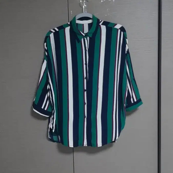 [BUNJANG] GATE Striped Shirt (One Size) / GATE 스트라이프 셔츠 (프리)
