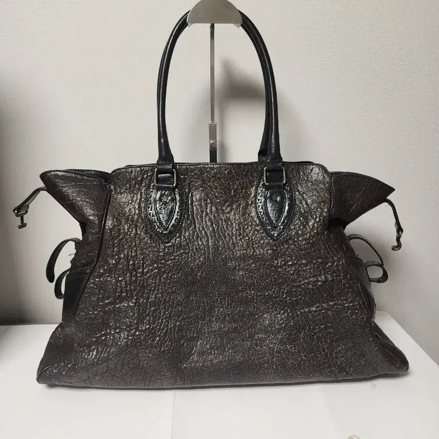 [BUNJANG] Fendi Metallic Leather Large Shoulder Tote Bag / 펜디 메탈릭 가죽 라지 숄더백 쇼퍼백