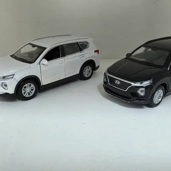[BUNJANG] Hyundai Santa Fe Diecast Model Set (White/Black) / 현대 싼타페 다이캐스트 흰색/검정색 일괄