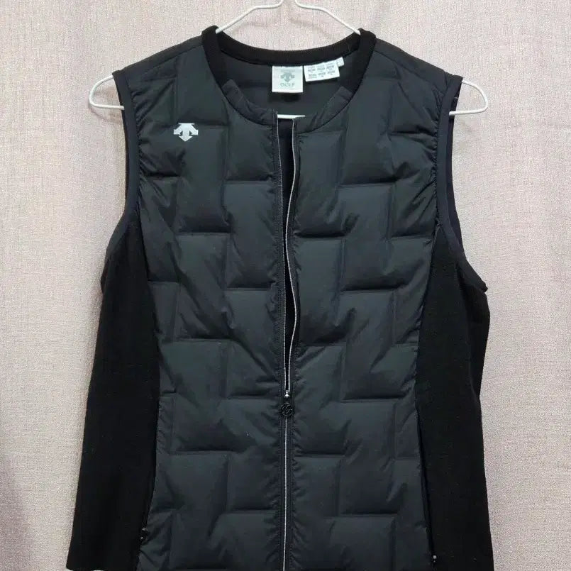 [BUNJANG] Descente Golf Goose Down Vest Black / 데상트 골프 구스 패딩 조끼 블랙