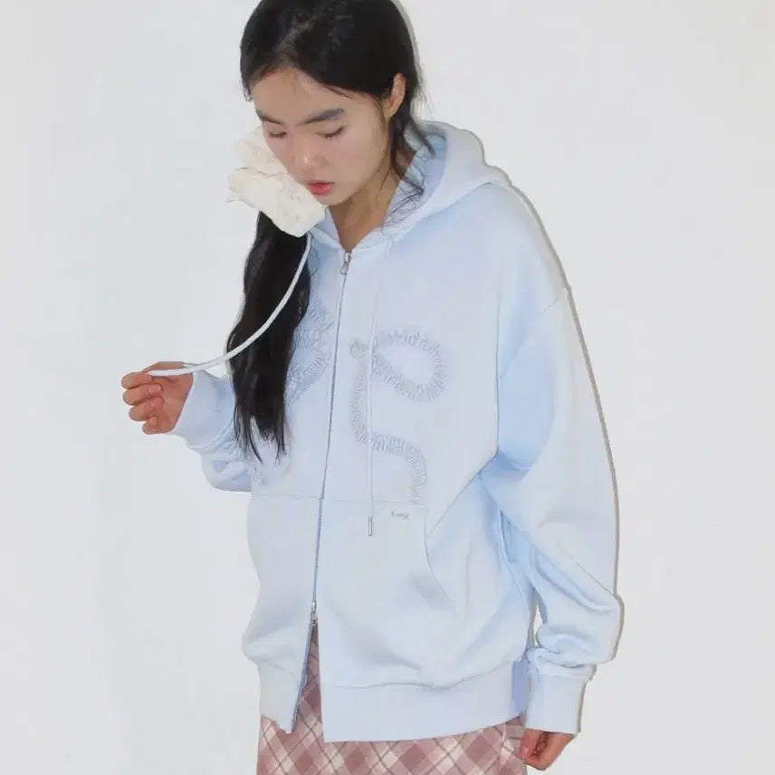 [BUNJANG] Ames Red Frill Hooded Zip-Up / 아메스 리본프릴 후드집업