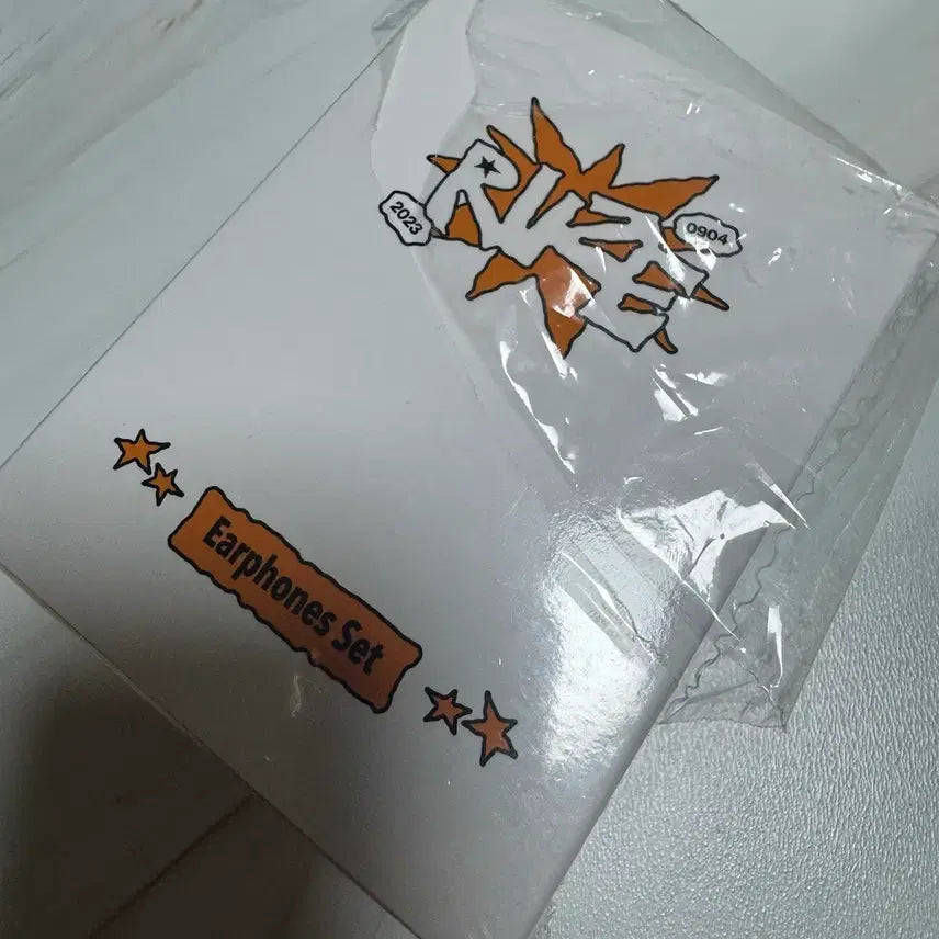 [BUNJANG] RIIZE 2nd Anniversary Earphone Set (Shotaro) / 라이즈 2주년 이어폰 판매