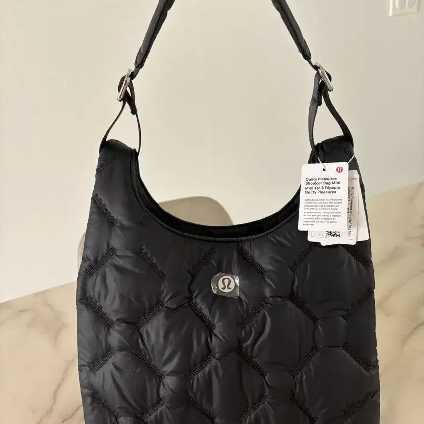 [BUNJANG] Lululemon Pleasures Shoulder Bag Mini Black Nylon / 룰루레몬 플레져스 숄더백 미니 블랙