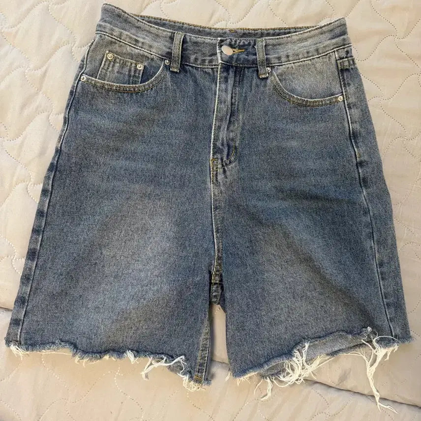[BUNJANG] 8seconds Blue Denim Shorts Size S (67) / 에잇세컨즈 청반바지 S사이즈(67)
