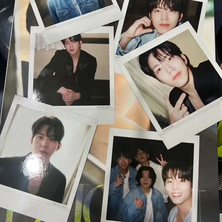[BUNJANG] DAY6 Dicon Magazine A & B Type Bundle Set / 데이식스 디아이콘 b타입 잡지 a타입 폴라 일괄