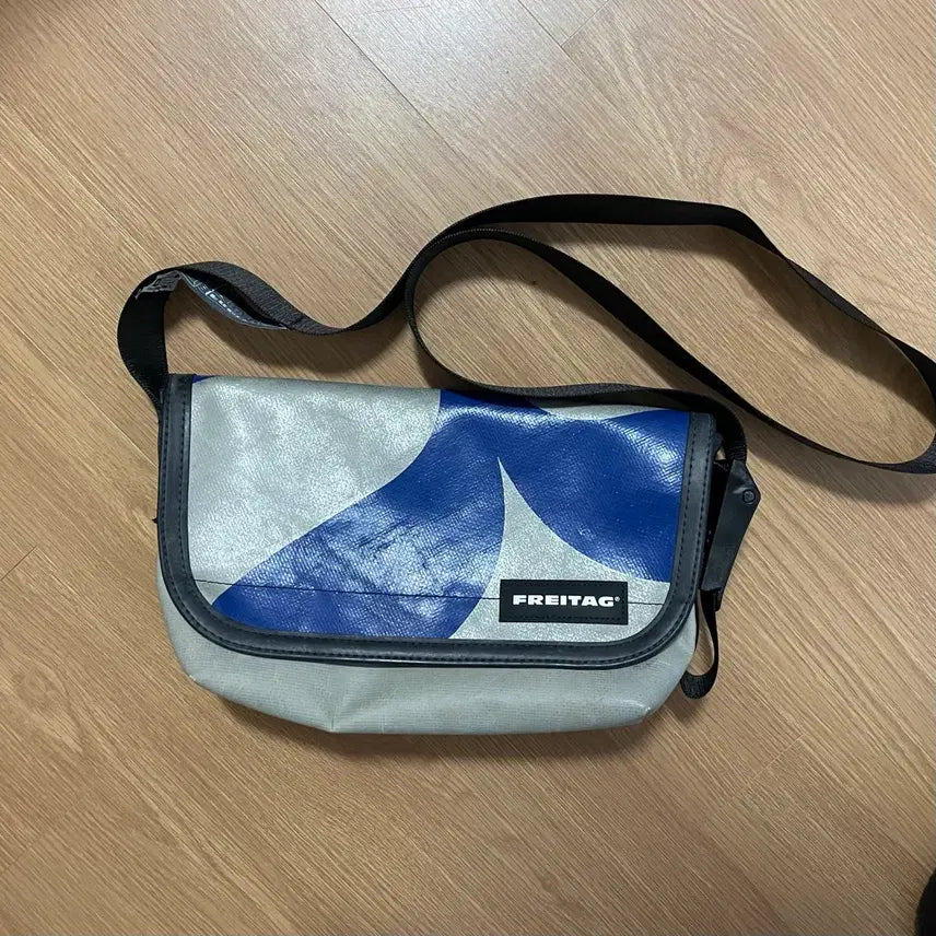 [BUNJANG] Freitag Fivetofive (F555) Bag / (민트택O) 프라이탁 하이파이브오 하파오