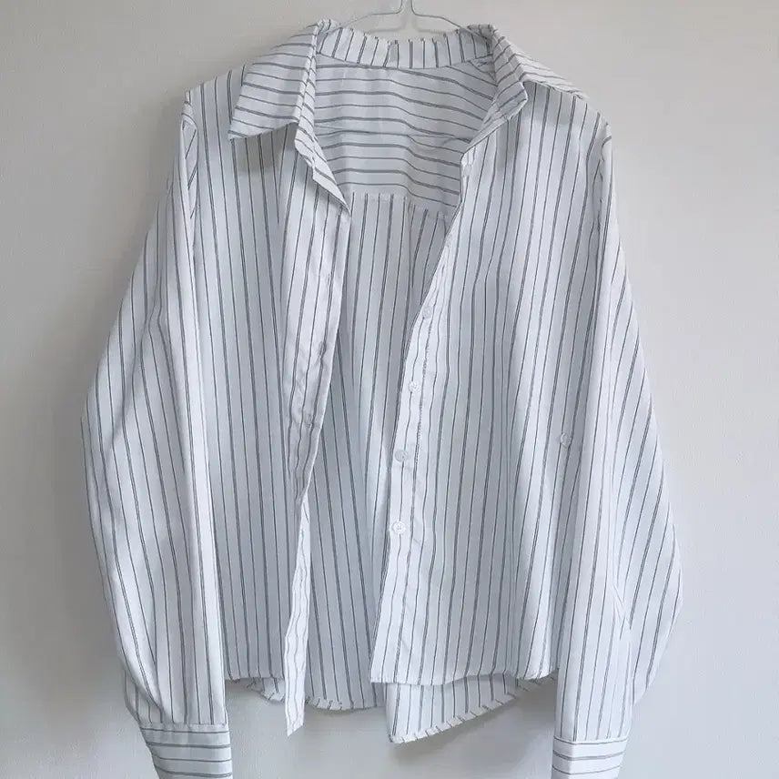 [BUNJANG] White Stripe Slim Fit Shirt / 화이트 스트라이프 셔츠 출근룩