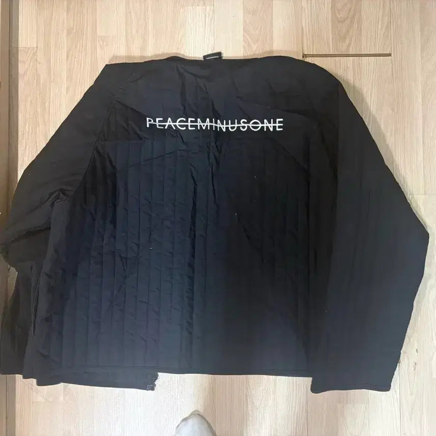 [BUNJANG] PEACEMINUSONE Padded Pullover / 피스마이너스원 풀오버 패티드