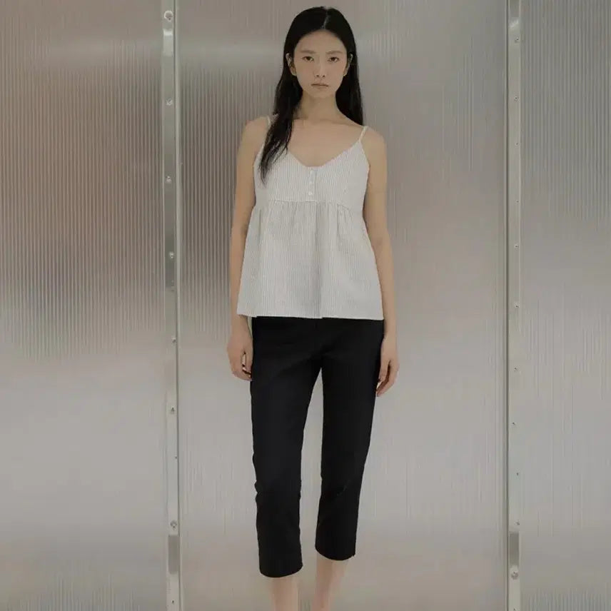 [BUNJANG] Ling Seoul Sabrina Capri Pants Black / 링서울 사브리나 카프리 팬츠