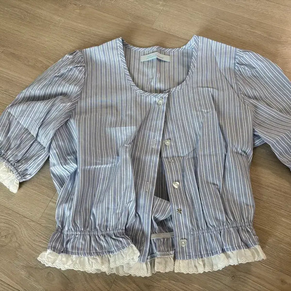 [BUNJANG] Love By Mood Striped Blouse / 러브바이무드 스트라이프 블라우스