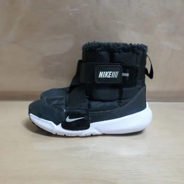 [BUNJANG] Nike Padded Boots Kids Junior / 후루룩구제2 170 나이키 방한화 패딩부츠 키즈 아동화 주니어 260823