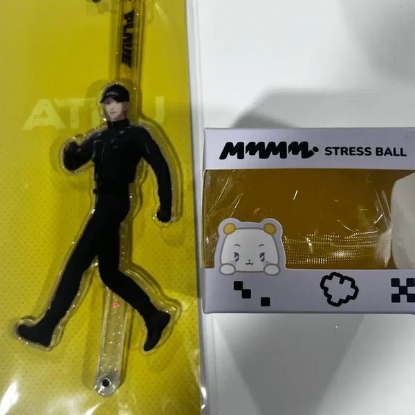 [BUNJANG] PLAVE Noah Sticky Ring + Stress Ball Bundle Set / 플레이브 칼파투 MD 노아 스틱키링+스트레스볼 일괄