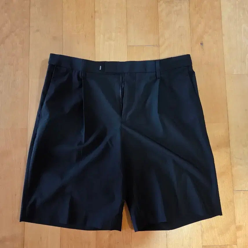 [BUNJANG] Musinsa Standard Hidden Banding Half Slacks / 무탠다드_[쿨탠다드] 히든 밴딩 하프 슬랙스