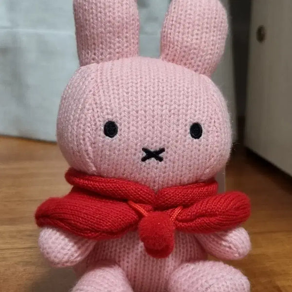 [BUNJANG] Miffy Knit Keychain Doll / 미피 니트 키링 인형