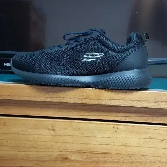 [BUNJANG] Skechers Lightweight Sneakers / 스케쳐스 라이트 웨이트 운동화.250