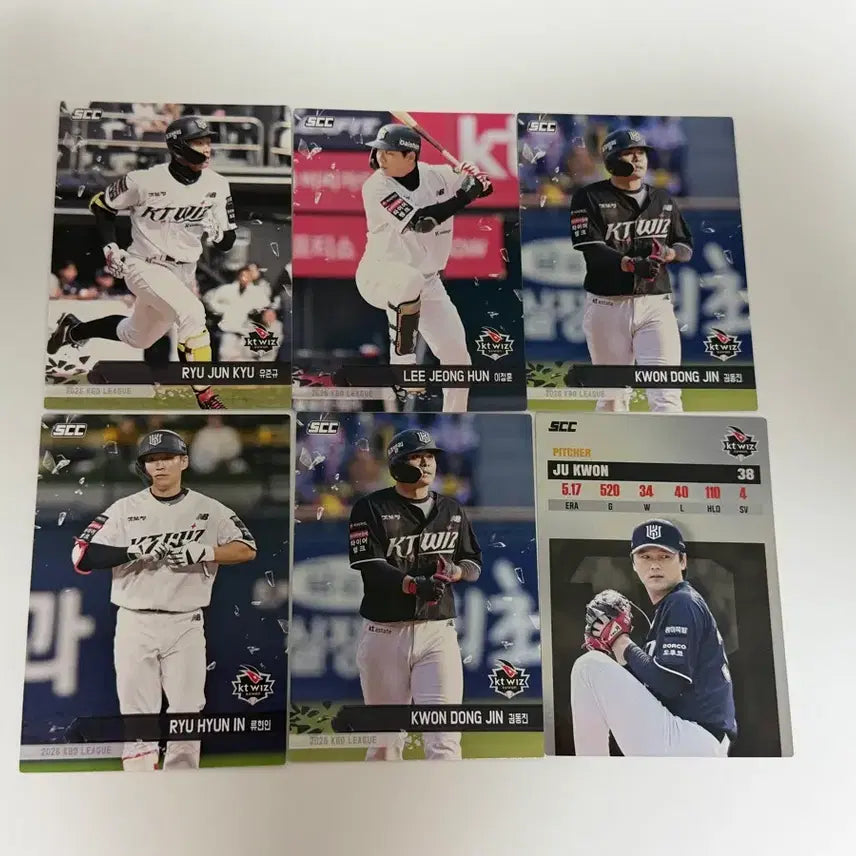 [BUNJANG] 2026 KBO Baseball Card Pack Parallel Auto KT Samsung LG Kia Doosan Lotte Hanwha NC SSG Kiwoom / 2026 KBO 크보 카드팩 패러렐 오토 KT 삼성 LG 기아 두산 롯데 한화 NC SSG 키움