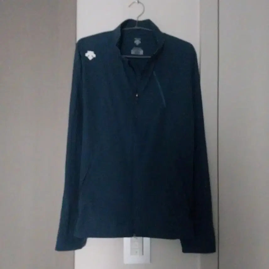 [BUNJANG] Descente Golf Men's Windbreaker Jacket / 데상트골프 남성 바람막이 자켓(105)