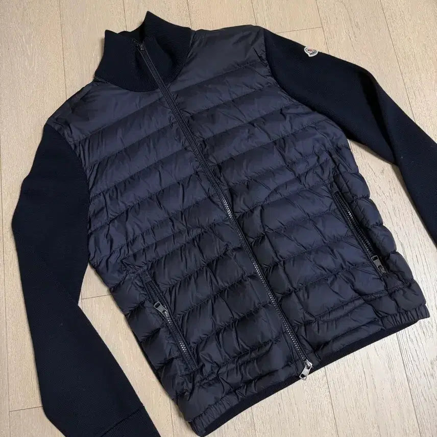 [BUNJANG] Moncler Knit Padded Jacket / 몽클레어 니트패딩 (인기상품,정품)