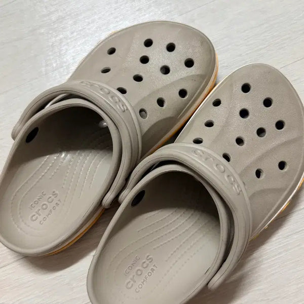 [BUNJANG] Crocs Classic Clog Beige / 크록스 클래식 클로그 베이지